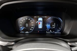 Volvo V60 esikatselu 18