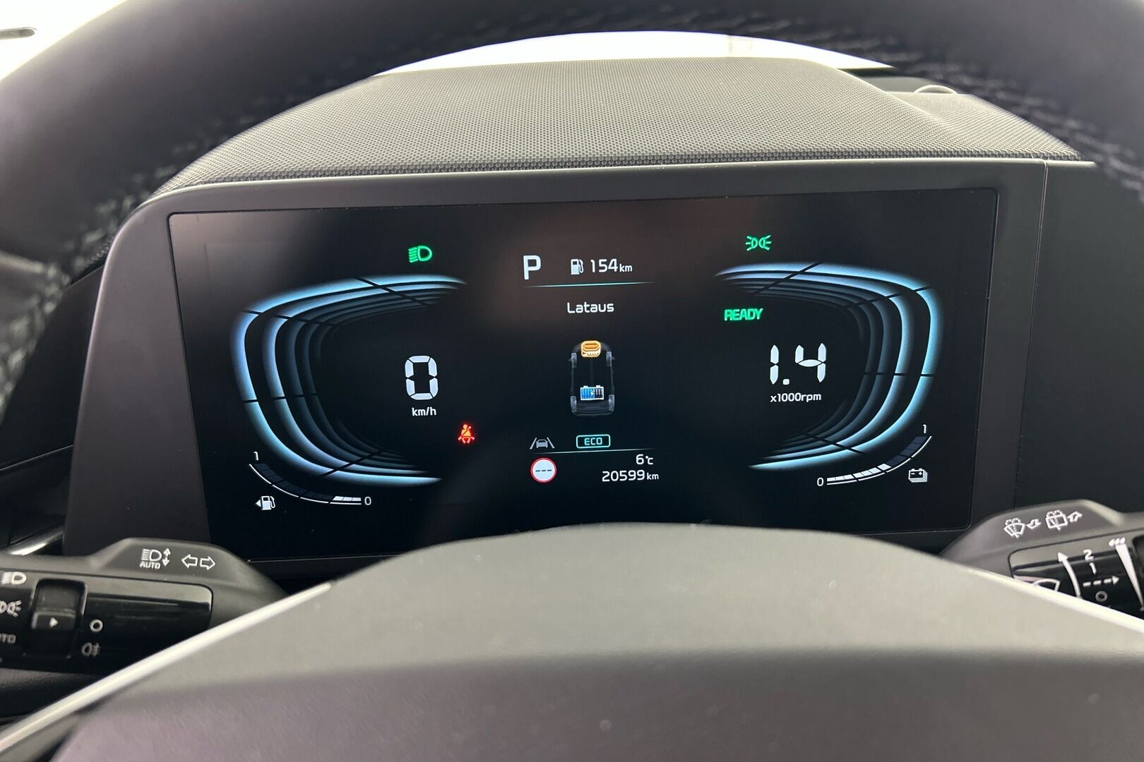 Kia Niro iso kuva 13