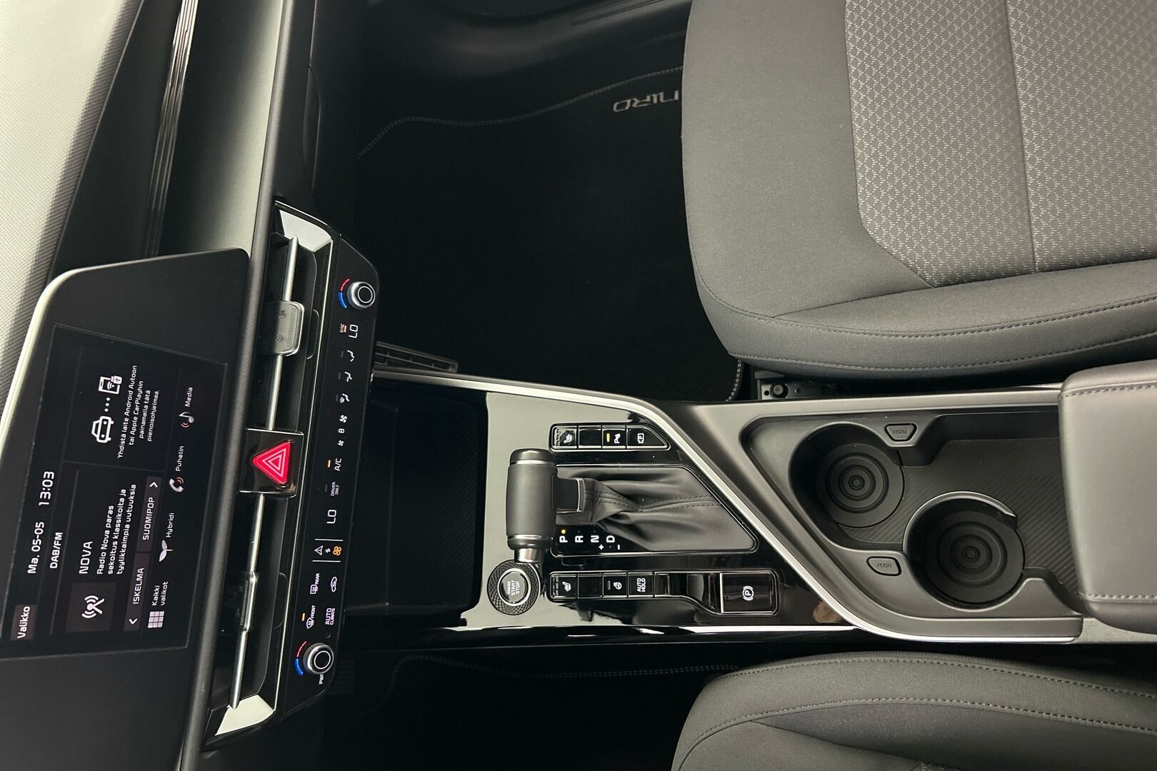 Kia Niro iso kuva 15