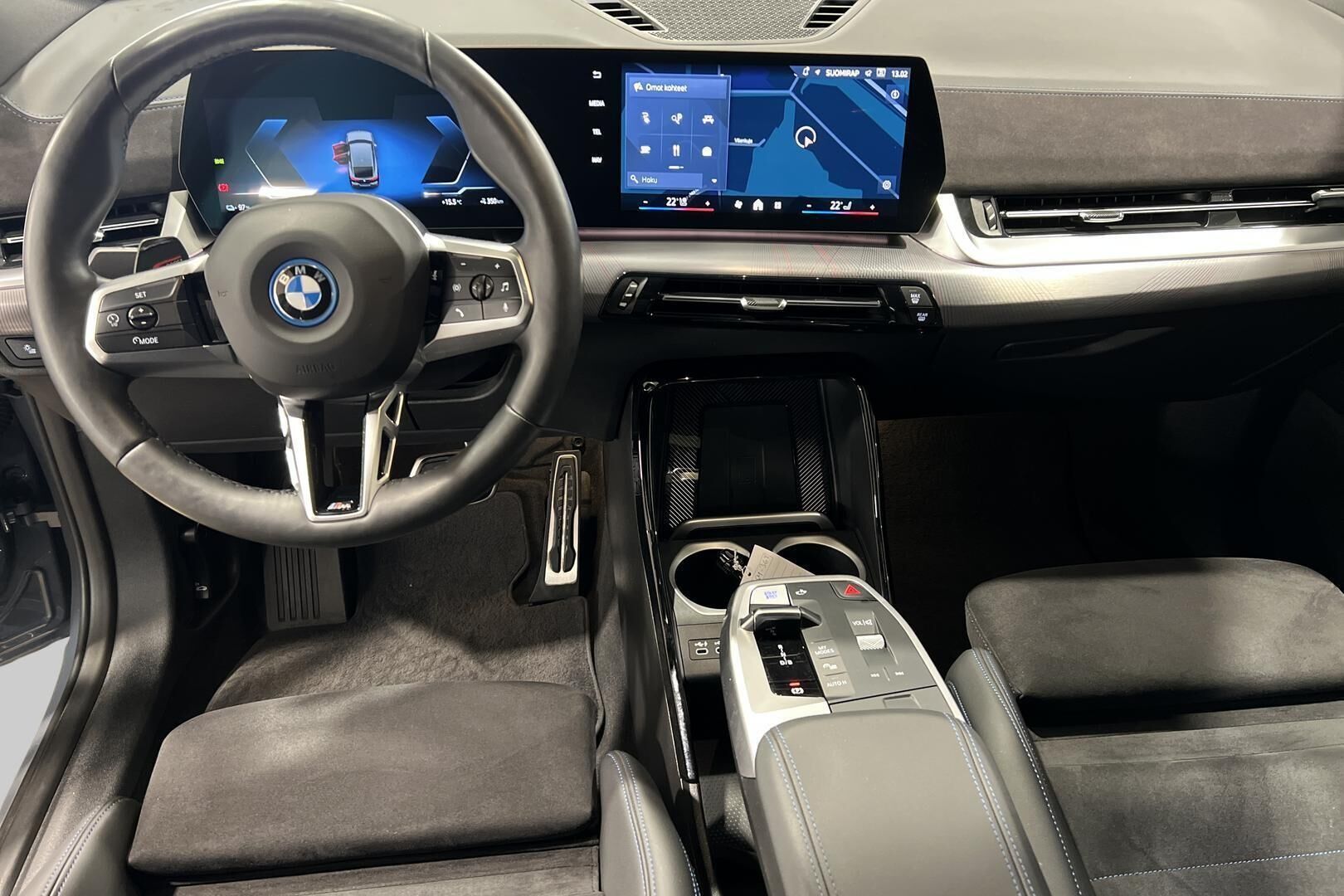 BMW iX2 iso kuva 25