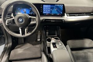BMW iX2 esikatselu 25