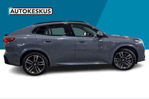 BMW iX2 esikatselu 3