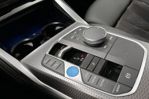 BMW i4 esikatselu 18