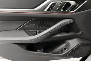 BMW i4 esikatselu 12