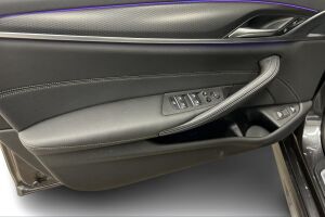 BMW 5-SARJA esikatselu 13