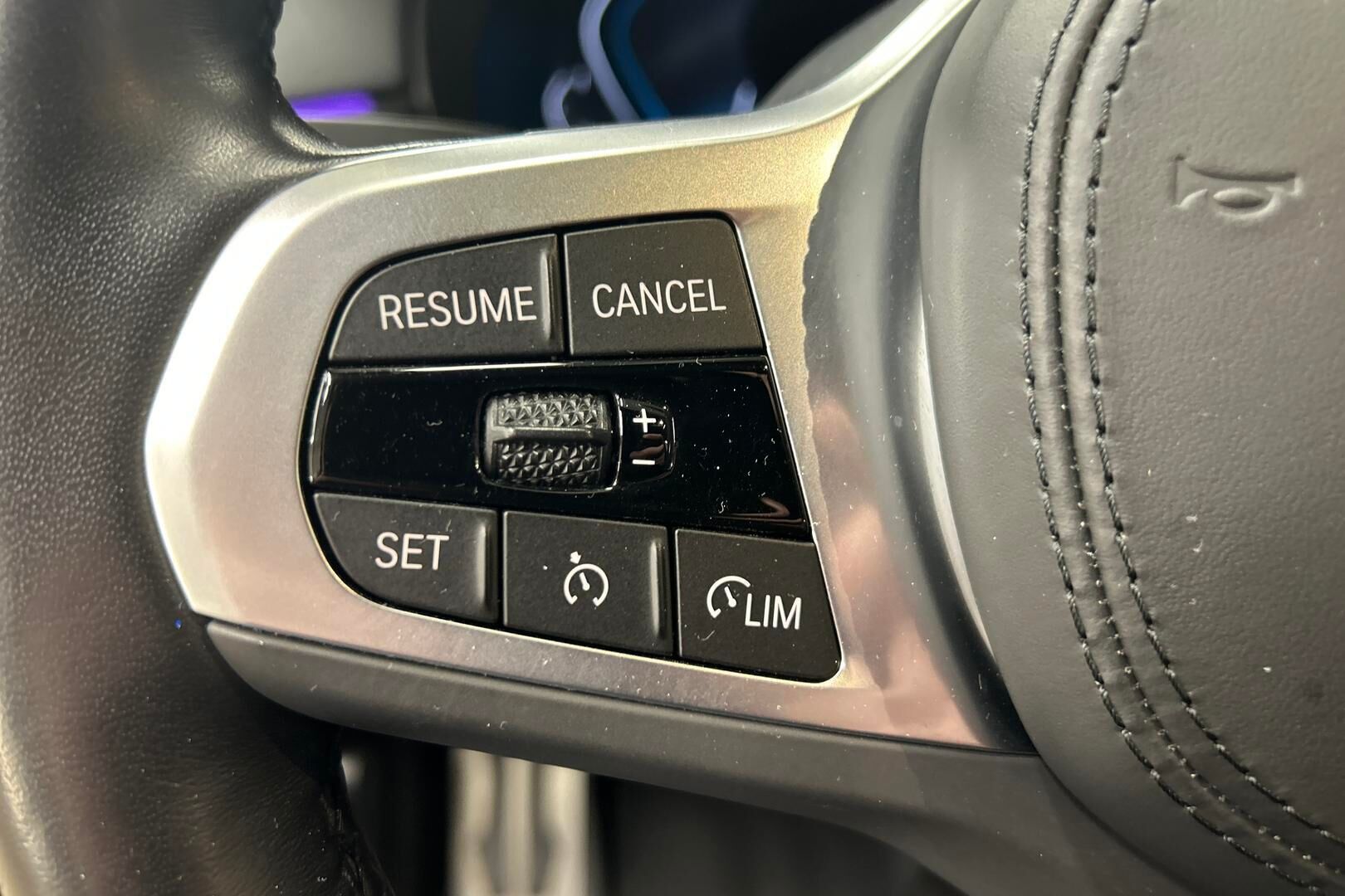 BMW 5-SARJA iso kuva 14