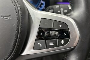 BMW 5-SARJA esikatselu 15