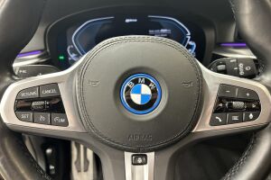 BMW 5-SARJA esikatselu 17