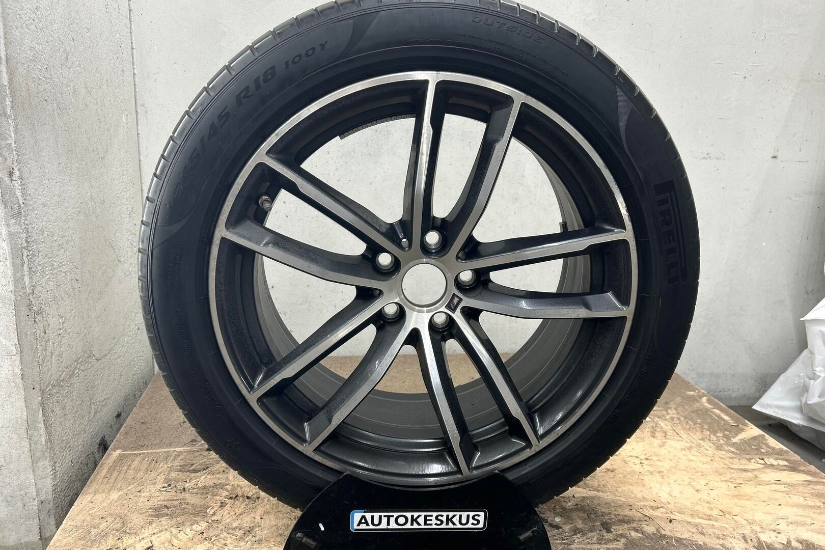 BMW 5-SARJA iso kuva 24