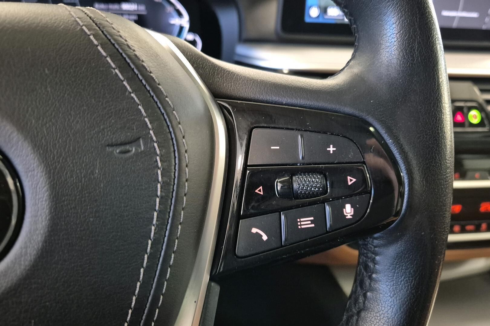 BMW 5-sarja iso kuva 13