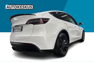 Tesla Model Y esikatselu 3