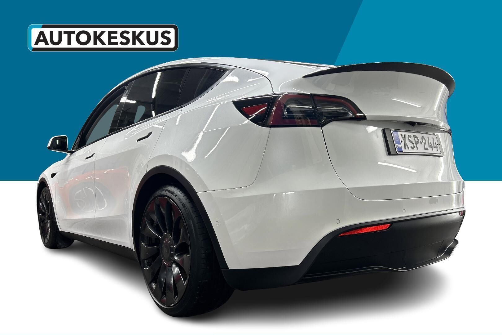 Tesla Model Y iso kuva 18