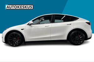 Tesla Model Y esikatselu 5