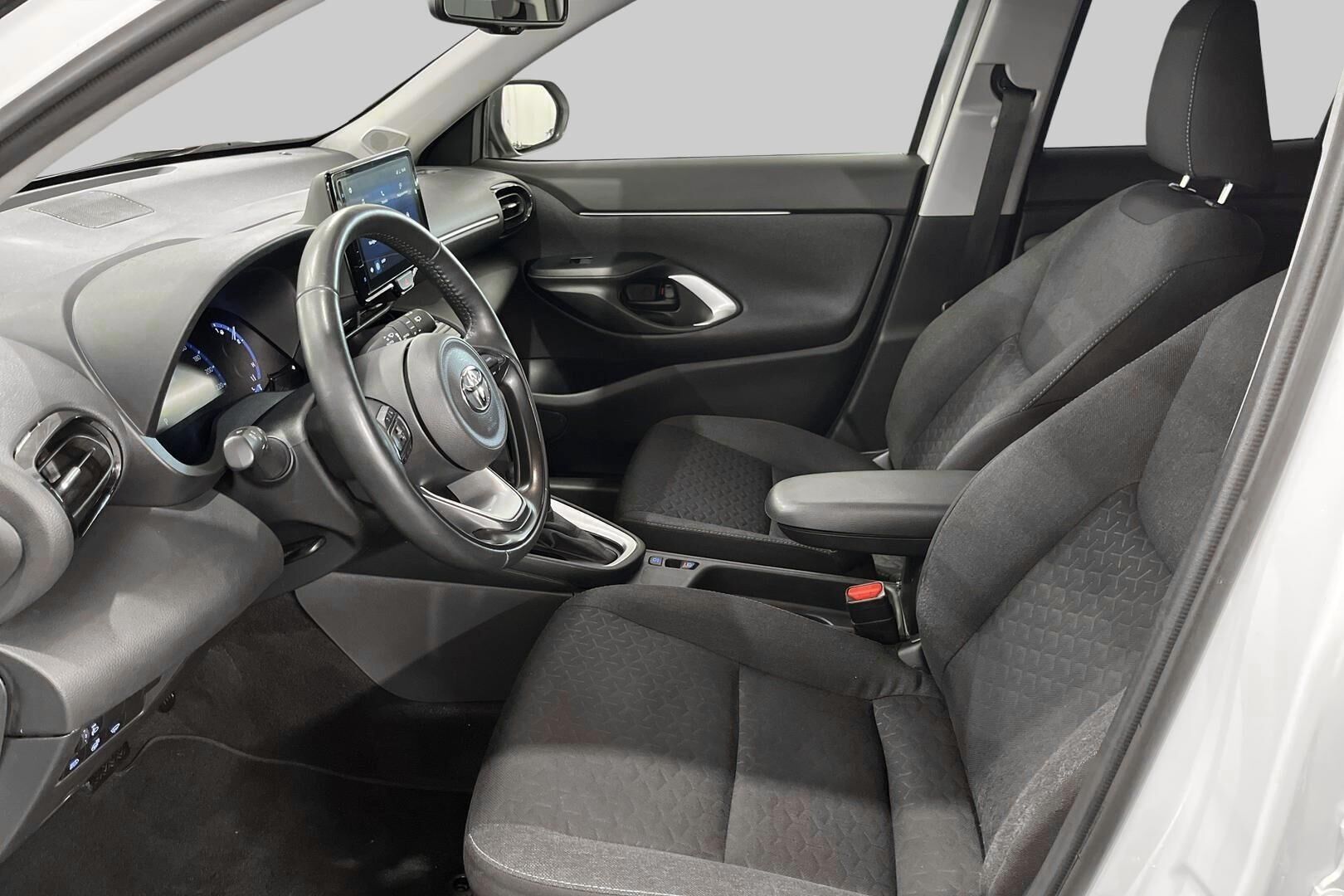 Toyota Yaris Cross iso kuva 6
