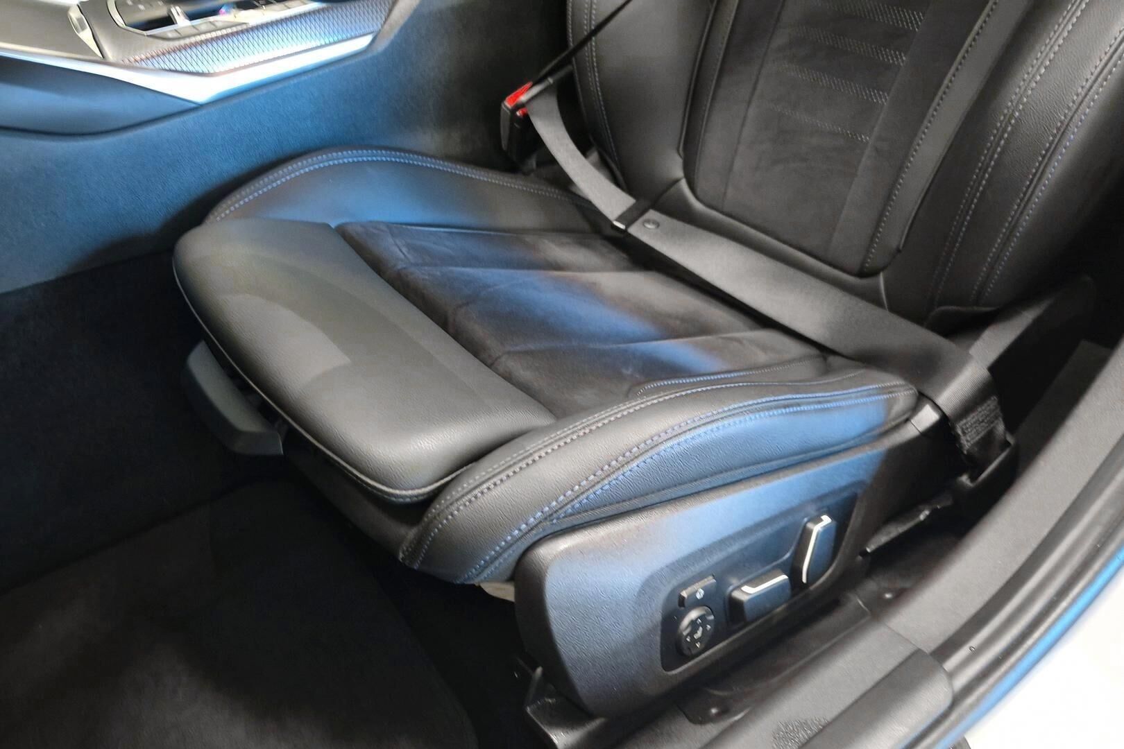 BMW 3-sarja iso kuva 18