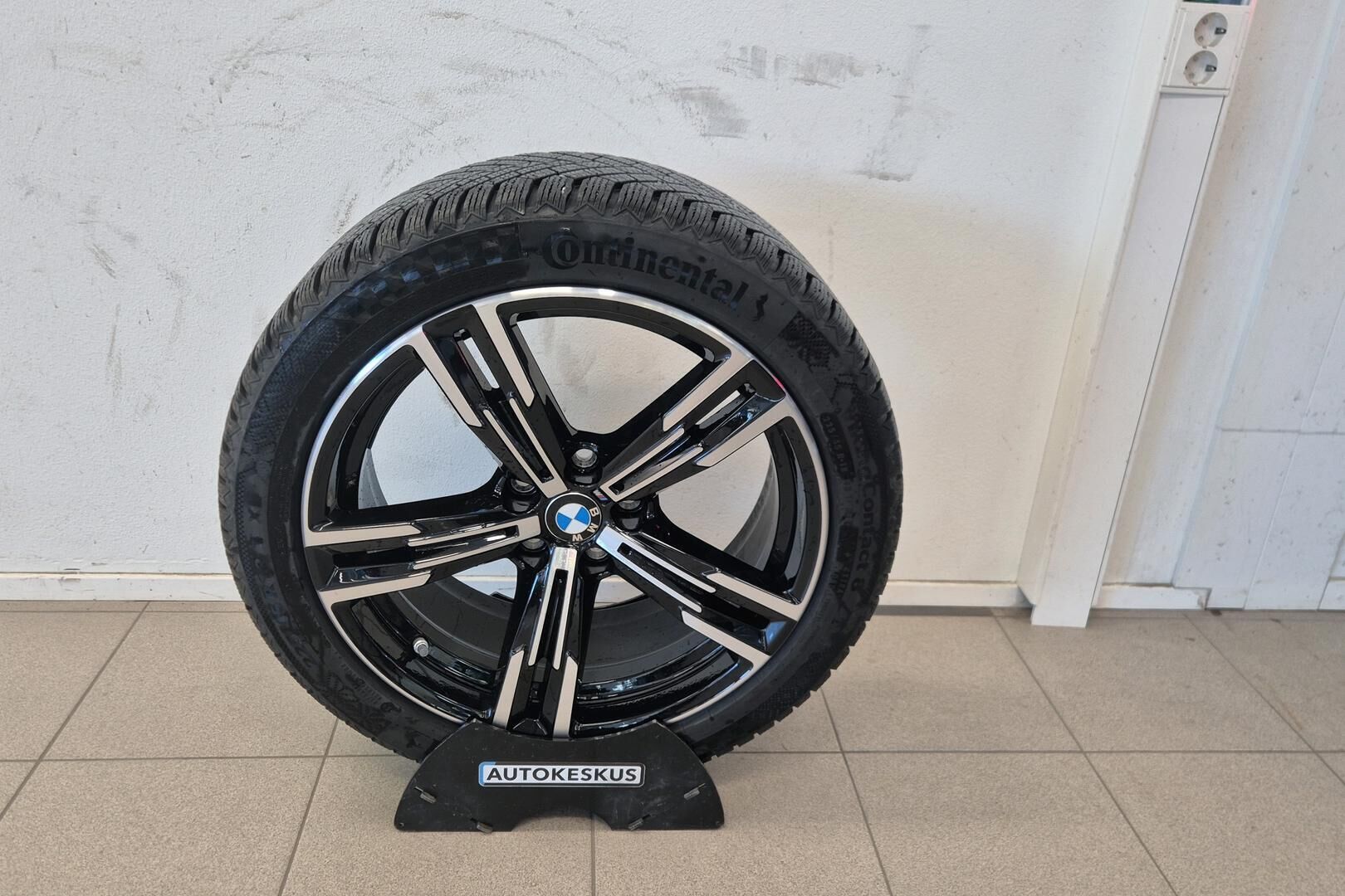 BMW 3-sarja iso kuva 19