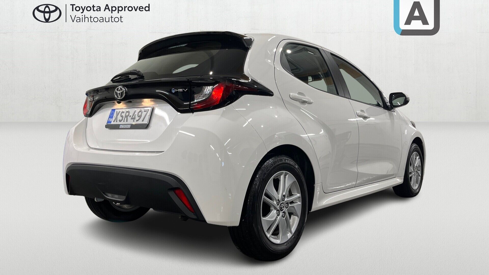 Toyota Yaris iso kuva 2