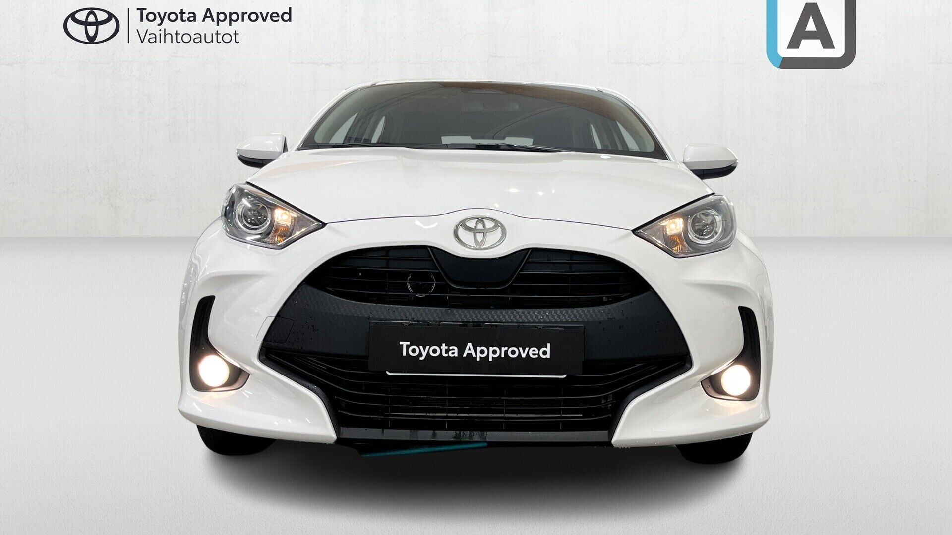 Toyota Yaris iso kuva 6