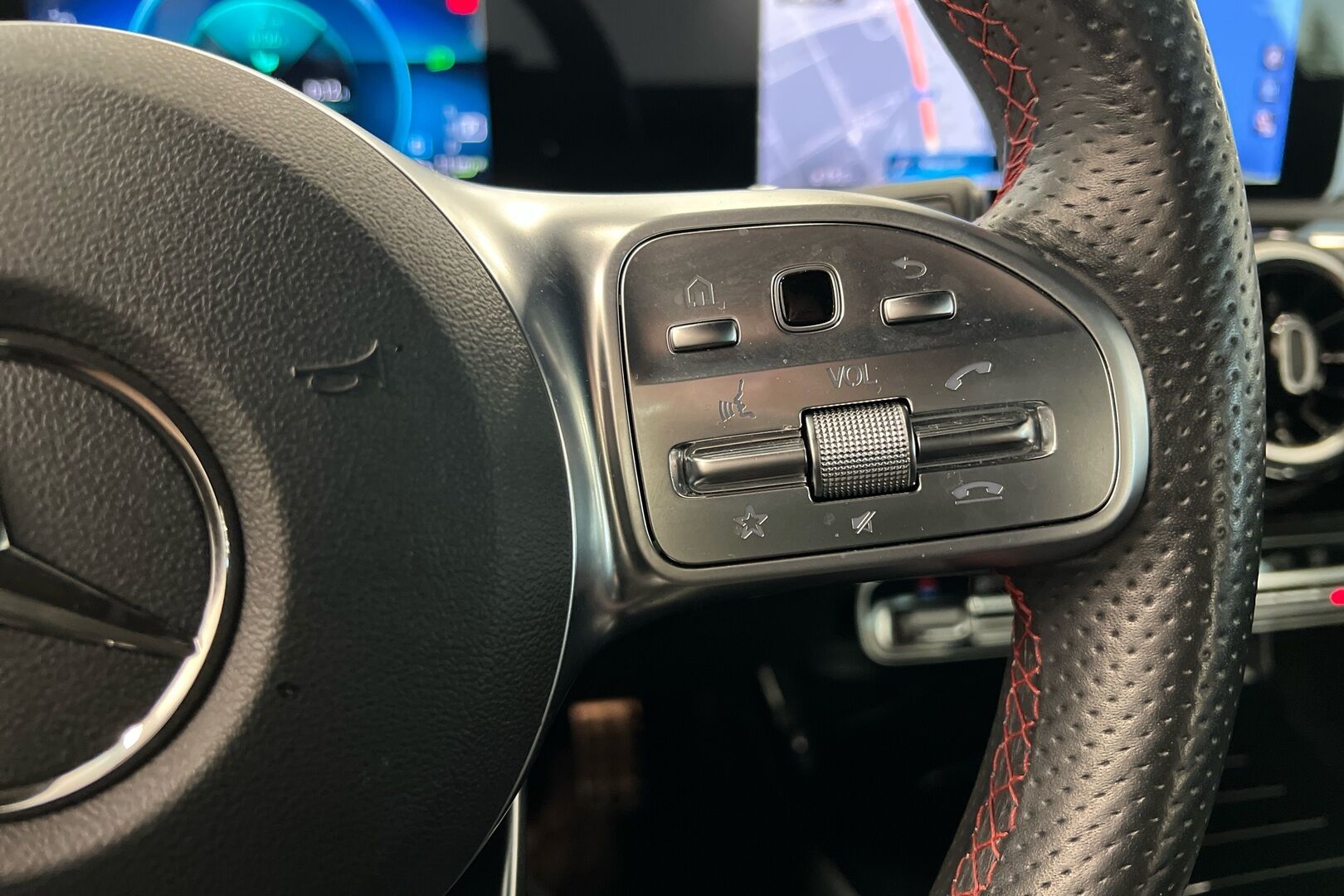 Mercedes-Benz A iso kuva 15