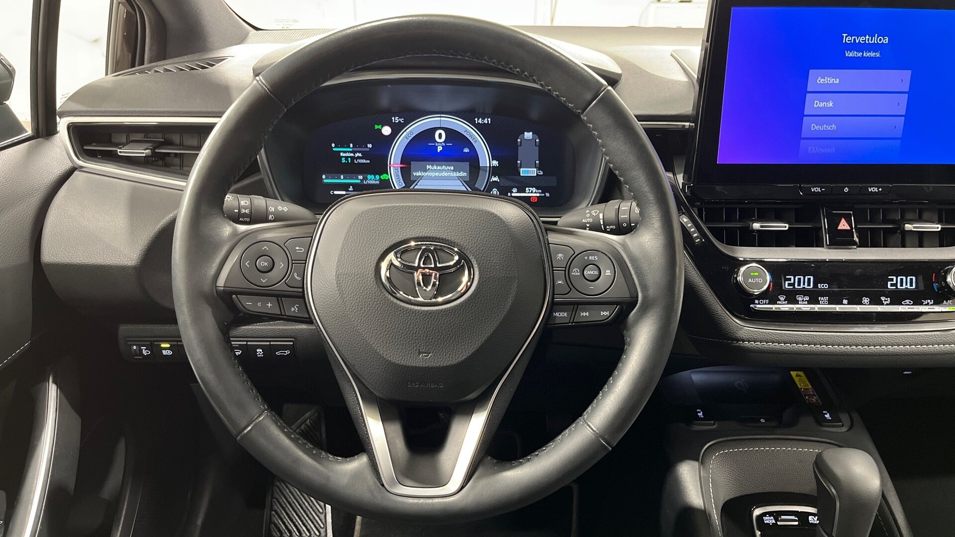Toyota Corolla iso kuva 11