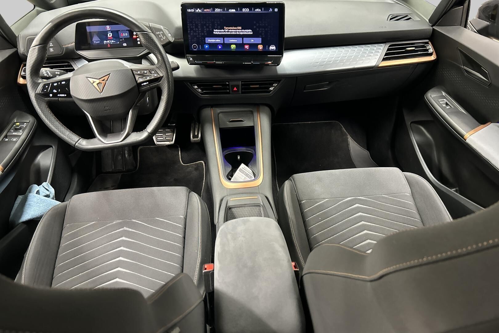 CUPRA Born iso kuva 11