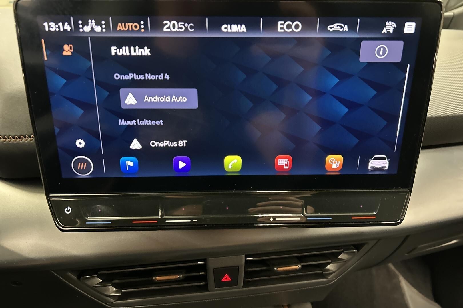 CUPRA Born iso kuva 15