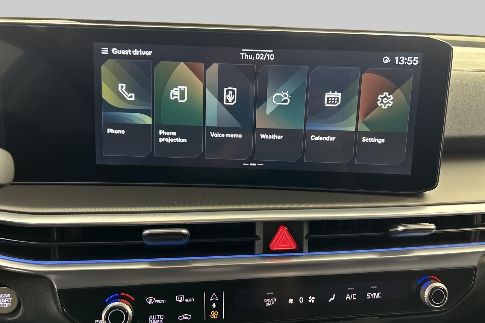 Kia Sorento iso kuva 17