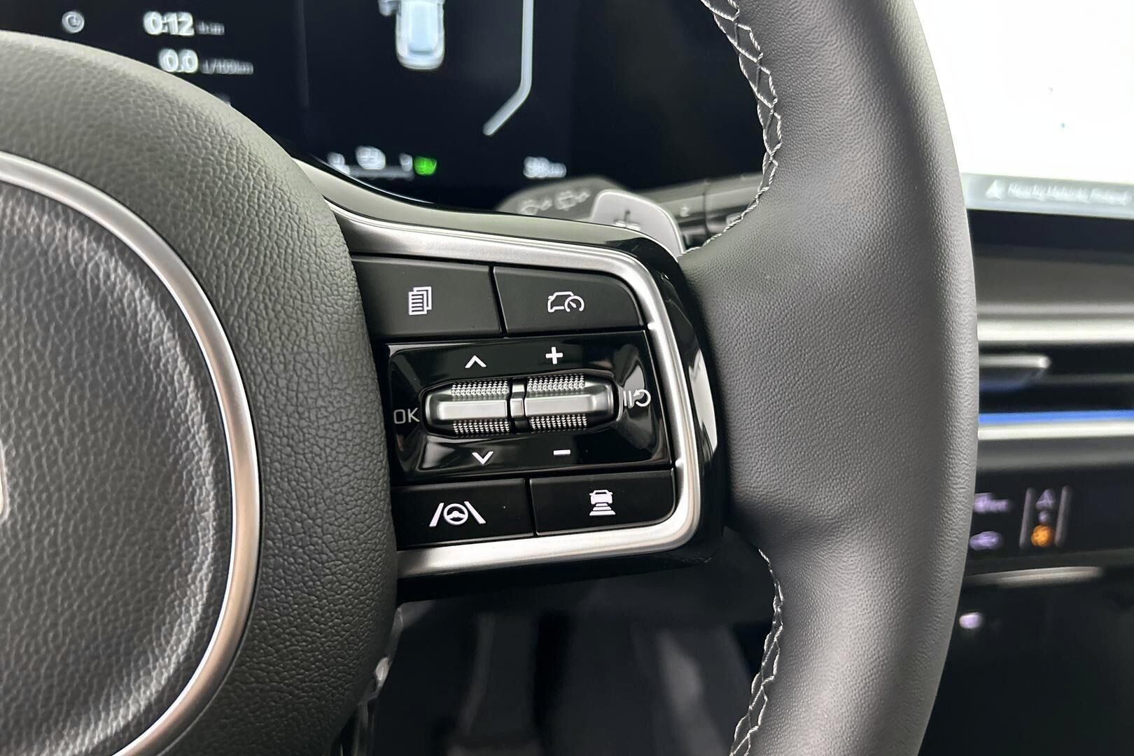 Kia Sorento iso kuva 26