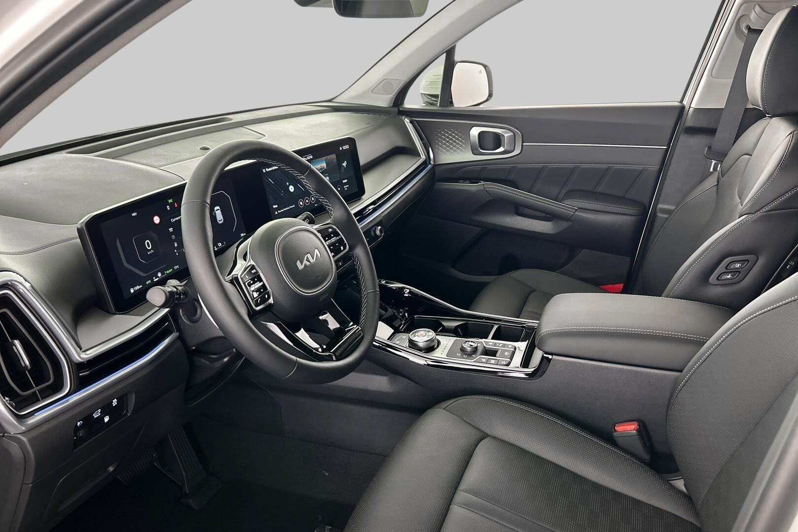 Kia Sorento iso kuva 8