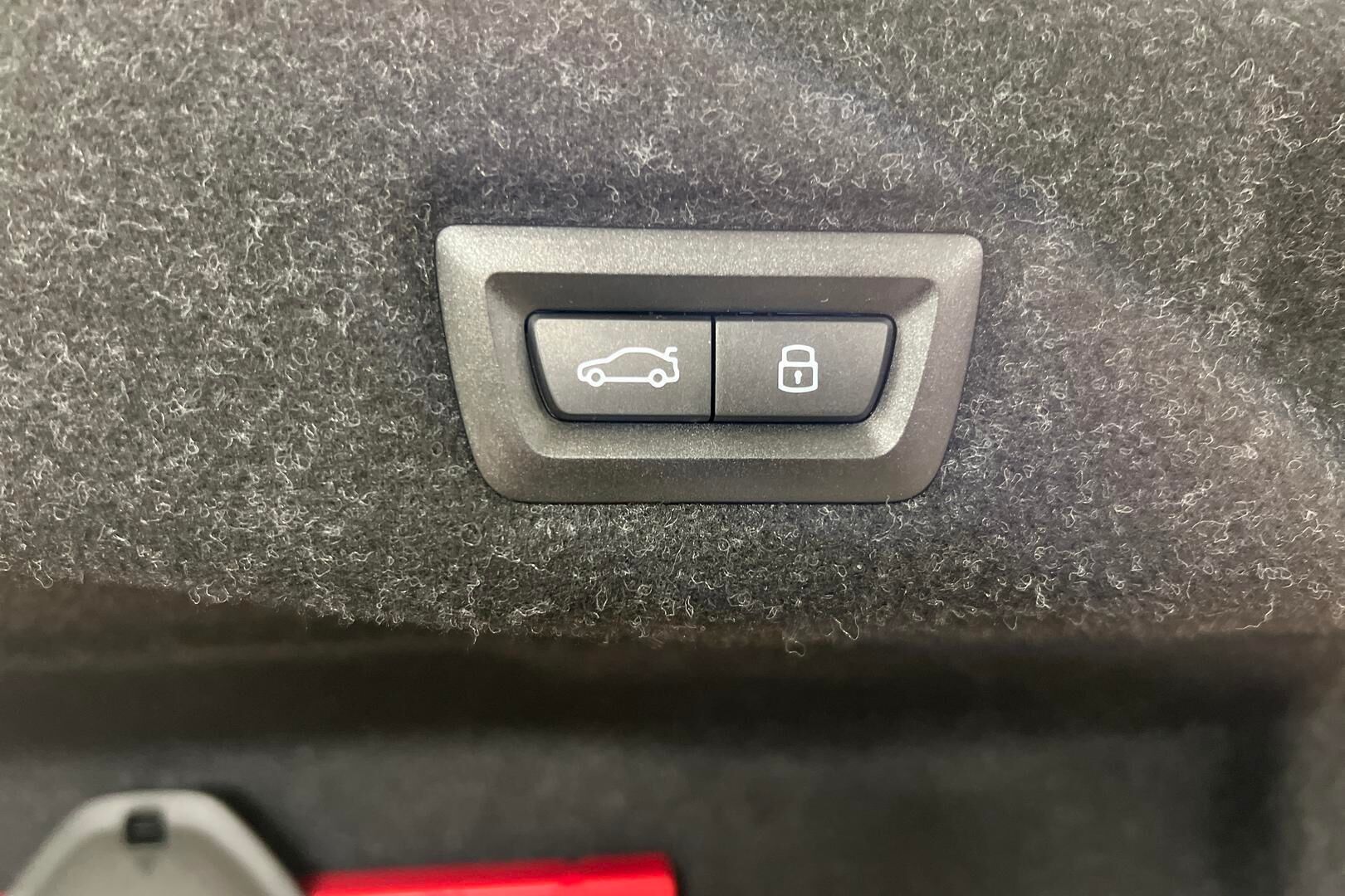BMW i5 iso kuva 13