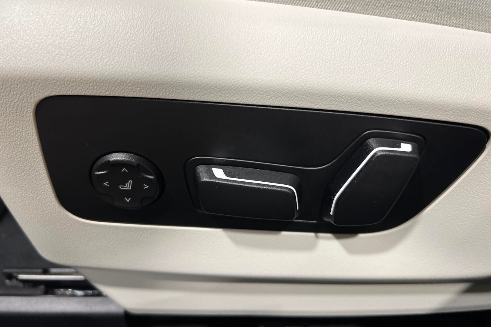 BMW i5 iso kuva 14