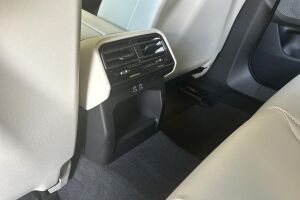 BMW i5 esikatselu 16
