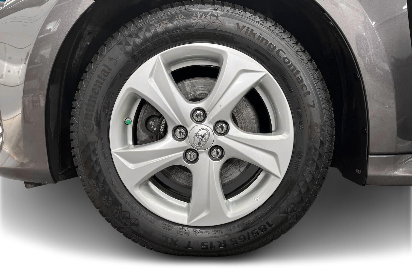 Toyota Yaris iso kuva 12