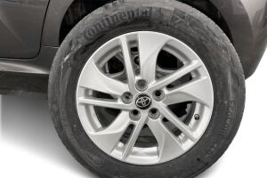 Toyota Yaris esikatselu 17