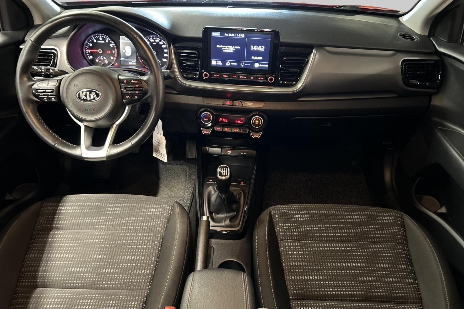 Kia Stonic iso kuva 11