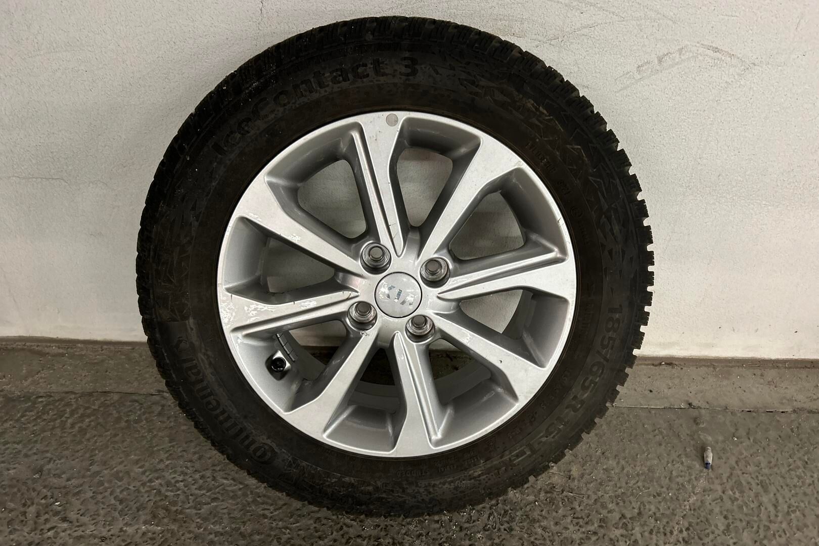 Kia Stonic iso kuva 14