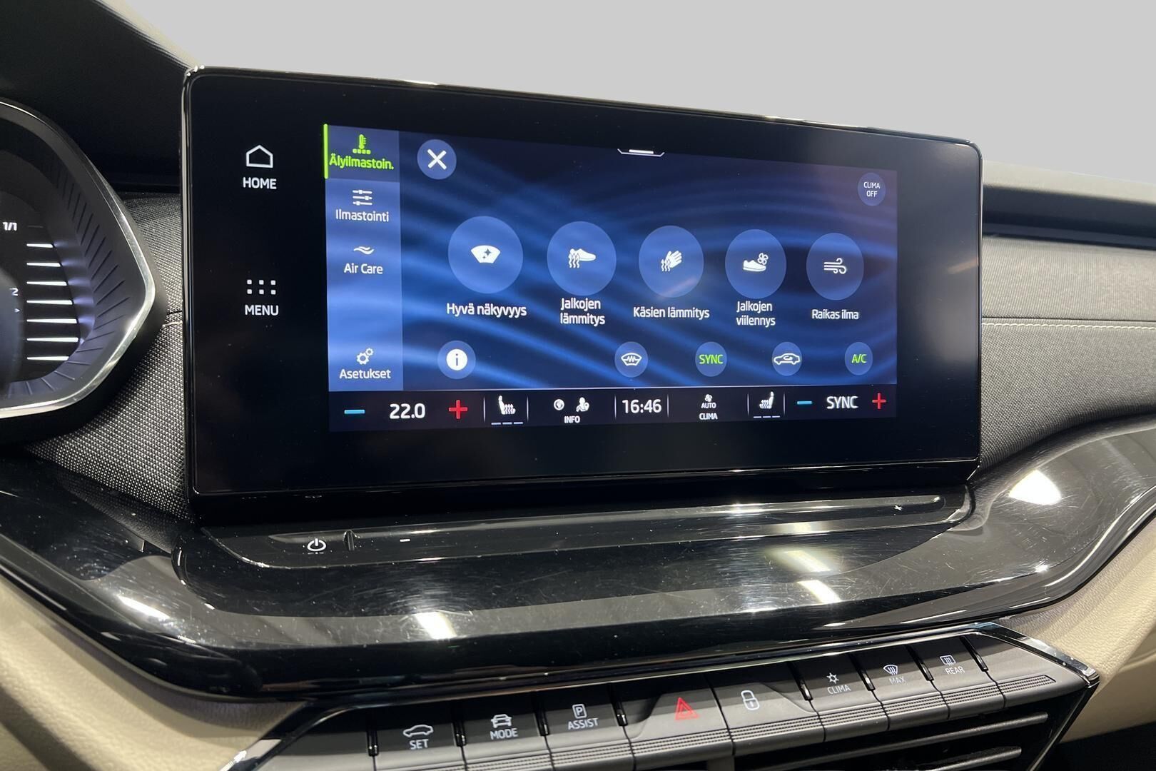 Skoda Octavia iso kuva 23