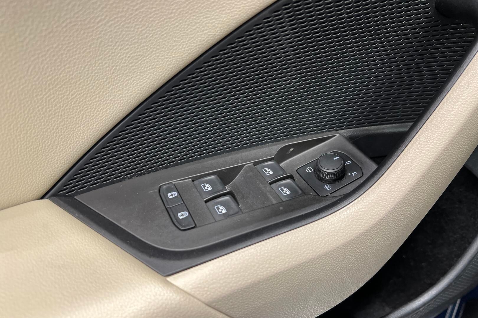 Skoda Octavia iso kuva 35