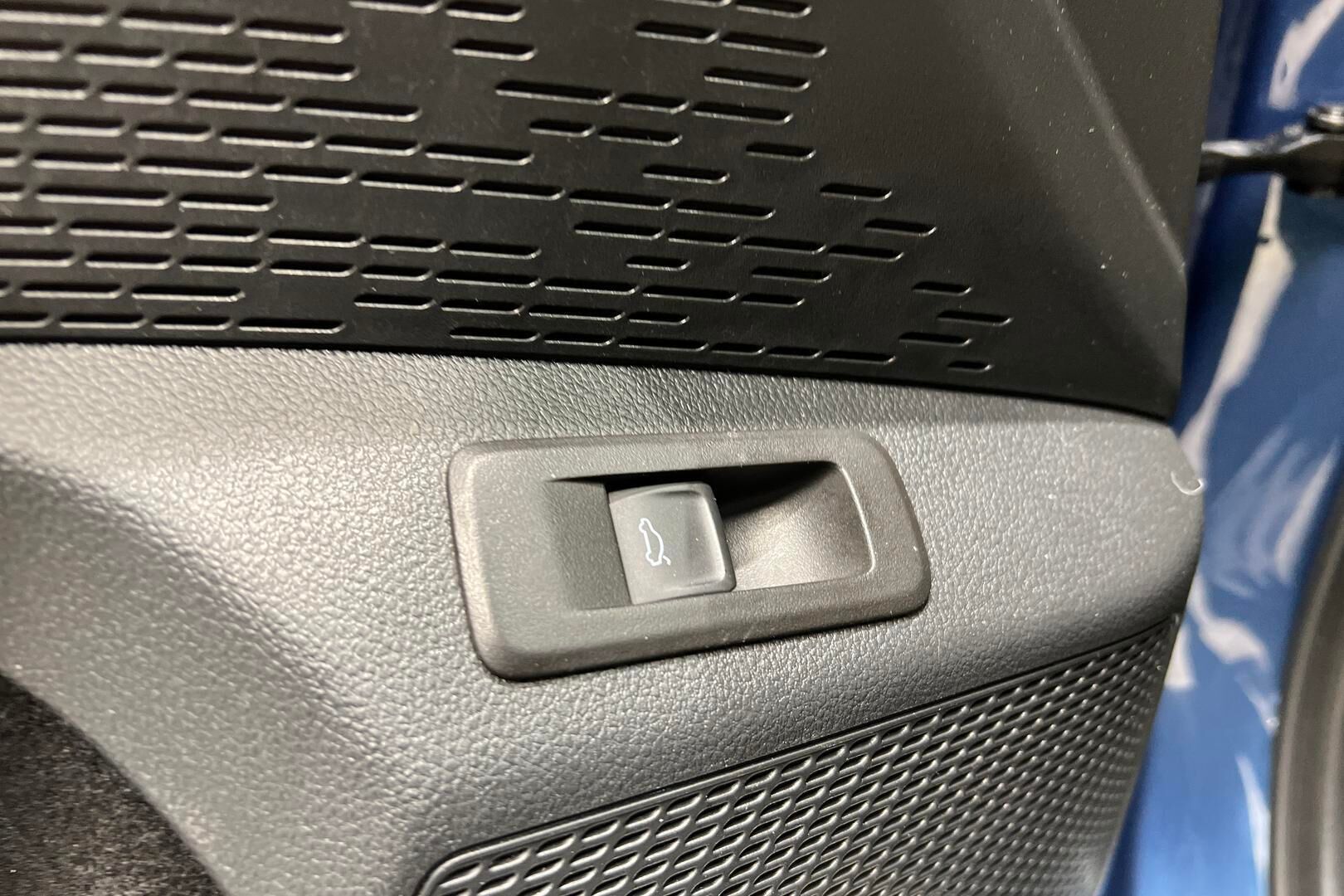 Skoda Octavia iso kuva 36