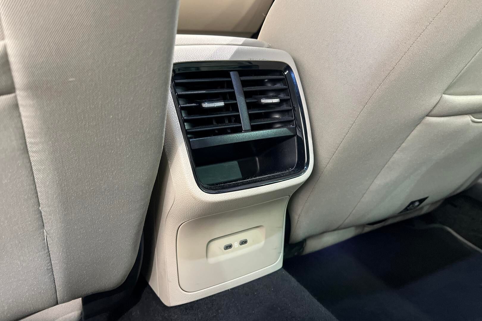 Skoda Octavia iso kuva 37