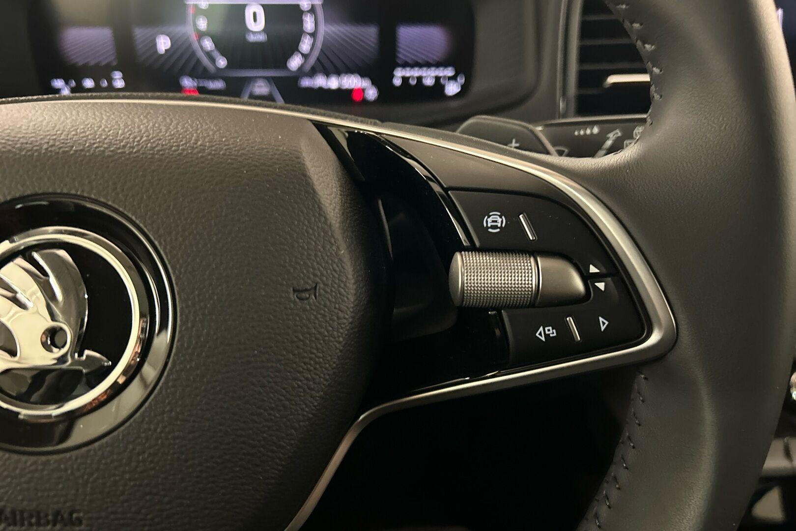 Skoda Karoq iso kuva 13