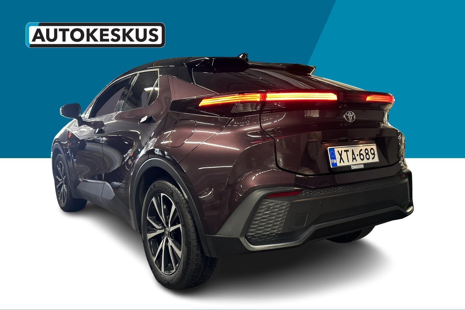 Toyota C-HR iso kuva 6