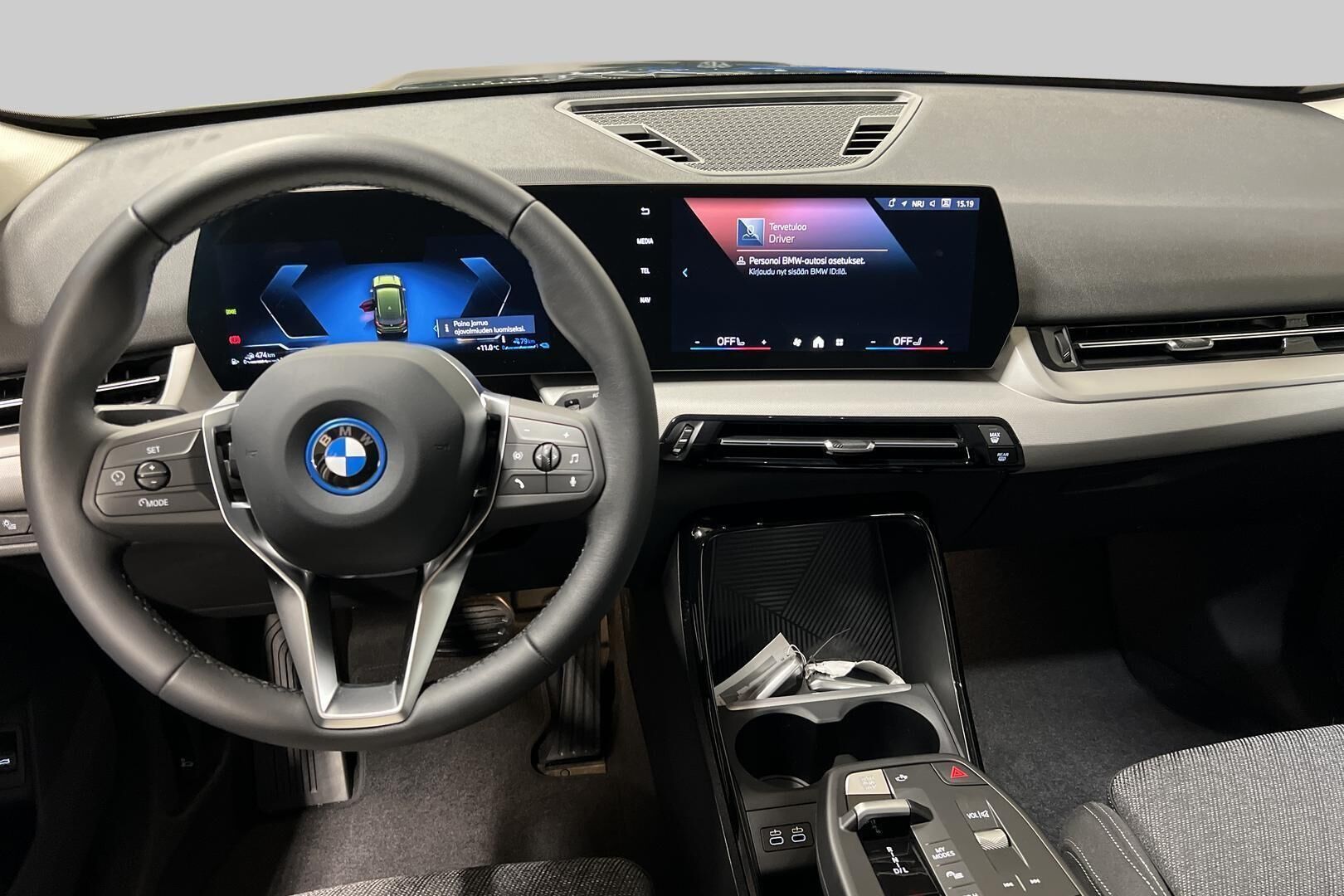 BMW X1 iso kuva 10