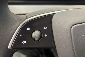 TESLA MODEL 3 esikatselu 15