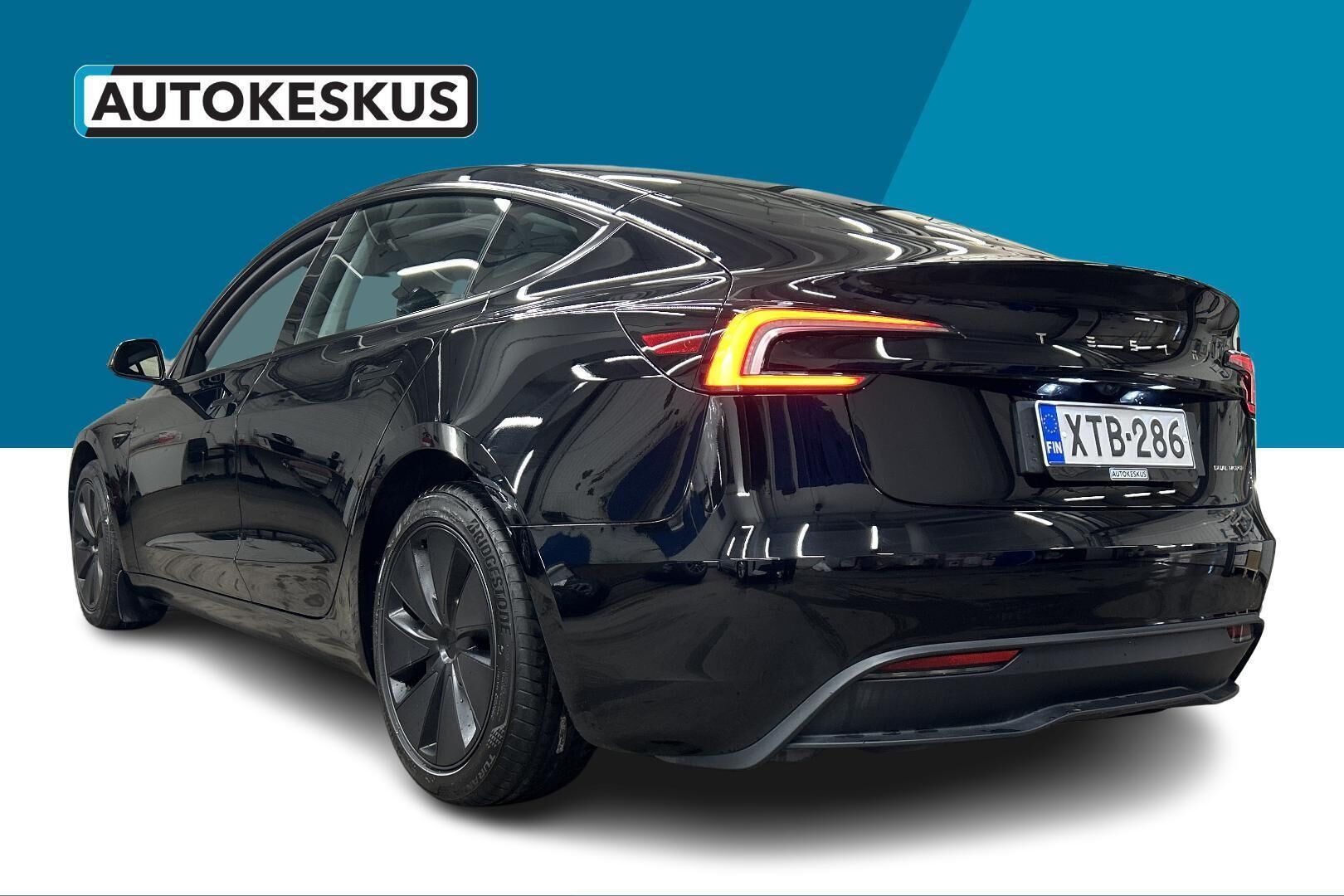 TESLA MODEL 3 iso kuva 6