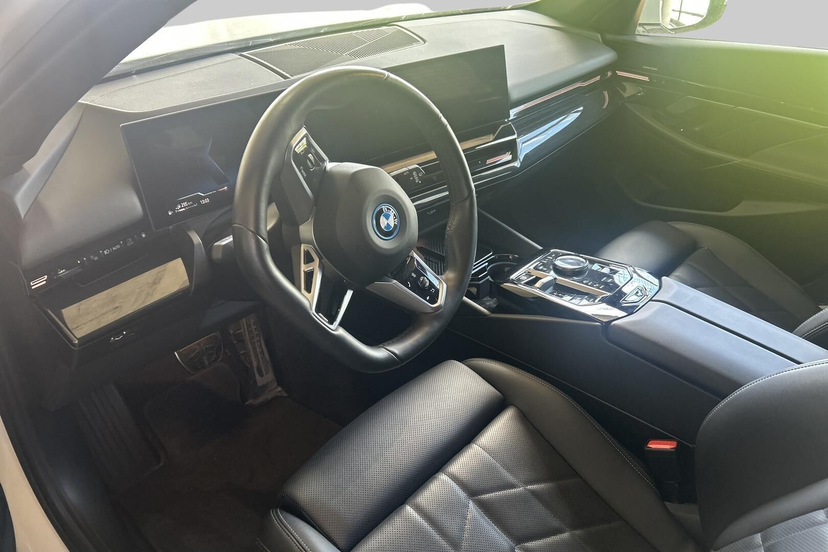 BMW 5-sarja iso kuva 1