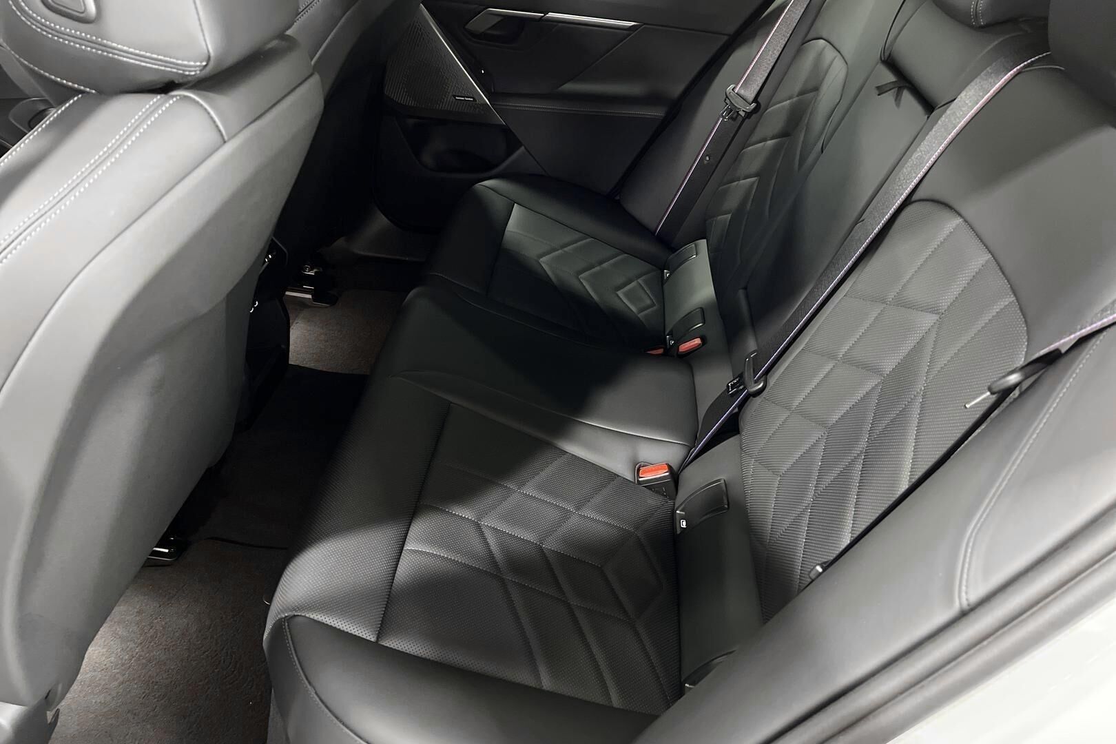 BMW 5-sarja iso kuva 8