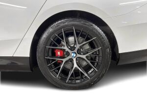 BMW 5-sarja esikatselu 23