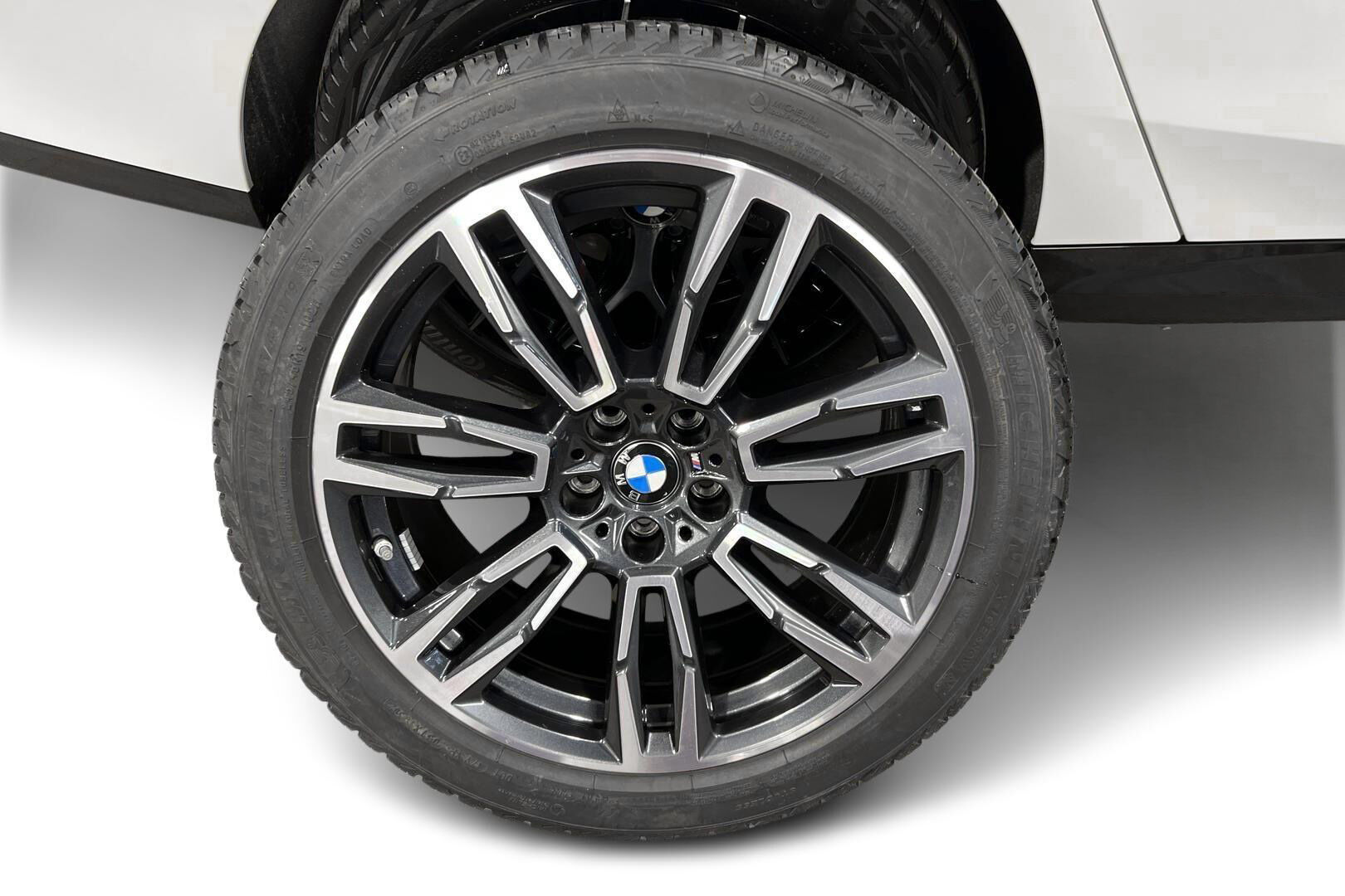 BMW 5-sarja iso kuva 19