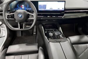 BMW 5-sarja esikatselu 22